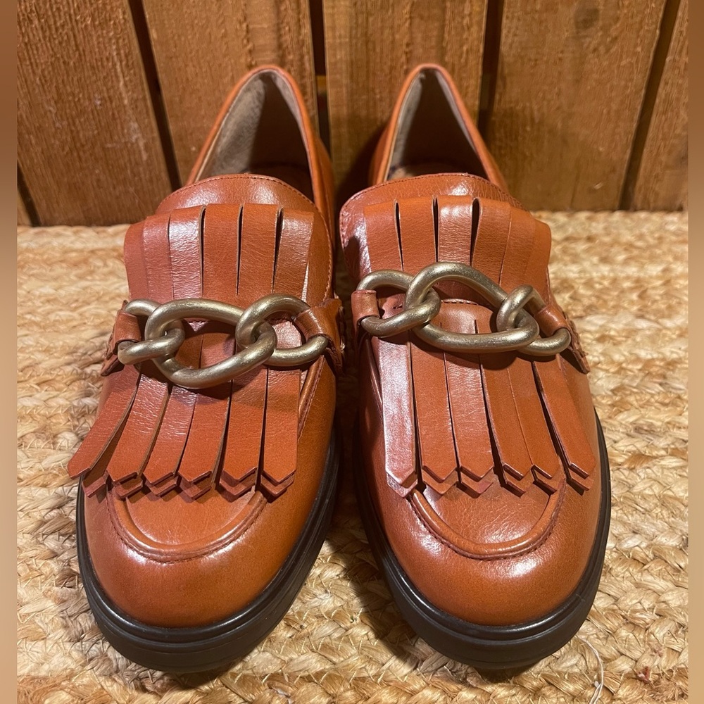 NWOB Antonio Melani Slip On Loafer Sz 6 M
